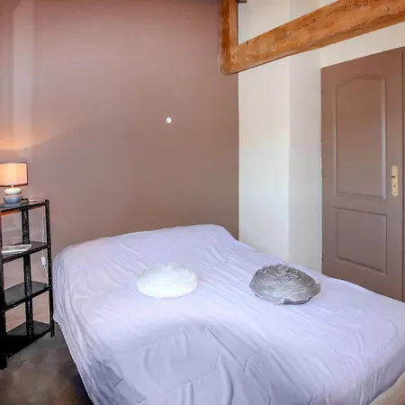 1 Bedroom Pet Friendly In * Aubenas