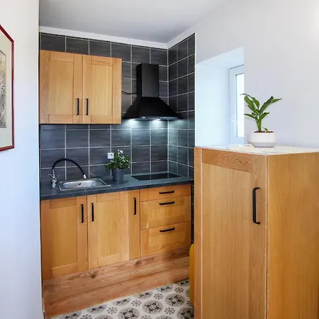 1 Bedroom Pet Friendly In